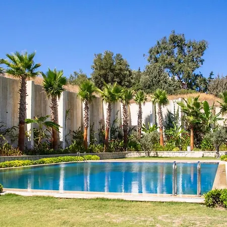 公寓 Charming Flat Near Sea With Shared Pool In